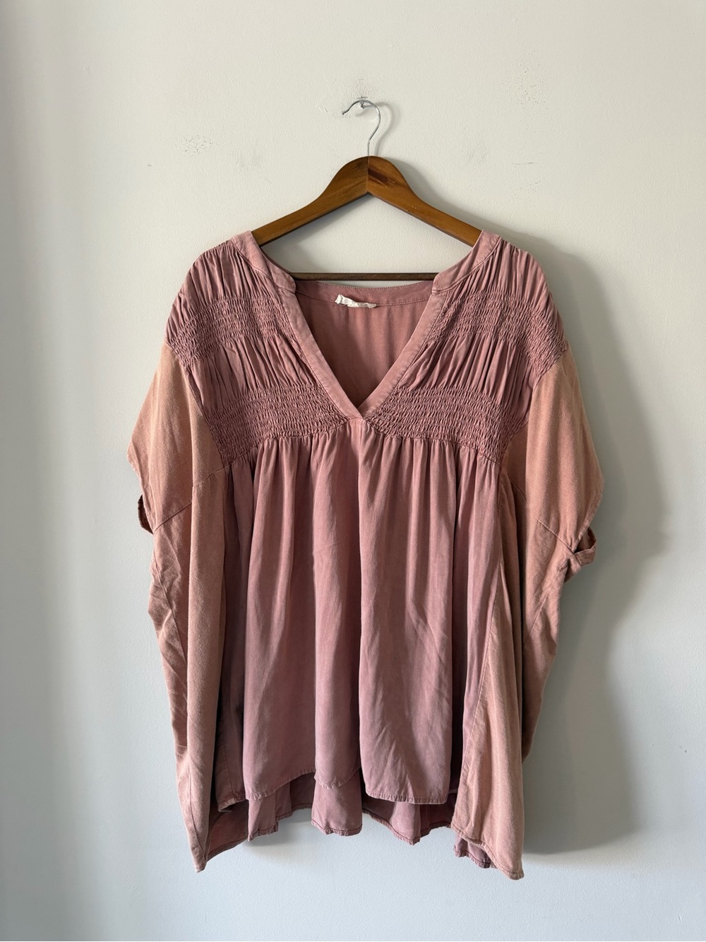 Oli & Hali Dusty Rose V-Neck Smocked Tunic Top Size Small/Medium